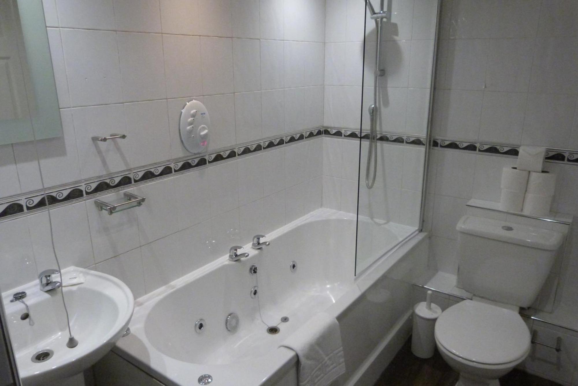 Rainford Gardens By Ustay Aparthotels Liverpool Luaran gambar